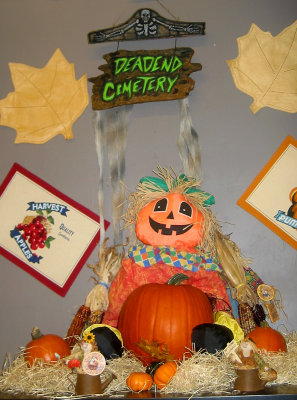 Supermarket Halloween & Harvest Display