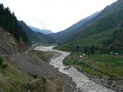 River Kunhar - P1280580.jpg