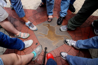 FEET DON'T FAIL US NOW!
