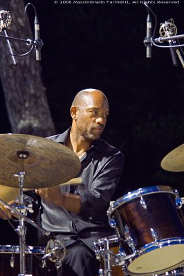 Sangoma Everett