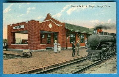 OK Perry Santa Fe depot and train.jpg