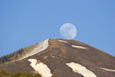 Afternoon moon rise Provo canyon Utah