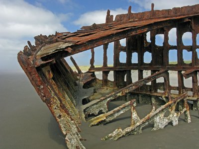 Sailing ship Peter Iredale 2008