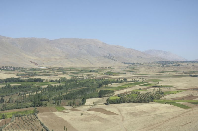 Elazig to Golbasi 2006 09 1292.jpg