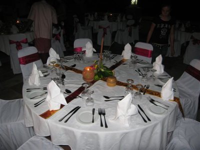 look at this table set up for the Monday night dinner