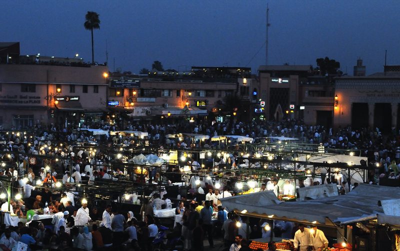 Jemaa El Fna at night.jpg