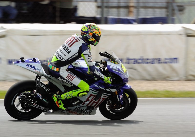 Valentino Rossi Fiat Yamaha 4