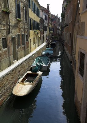 Side Canal
