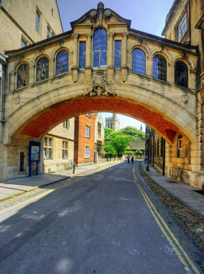 Hertford Bridge (Bridge of Sighs) from Catte Street Oxford