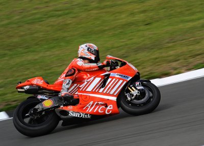 Marco Melandri Marlboro Ducati.jpg
