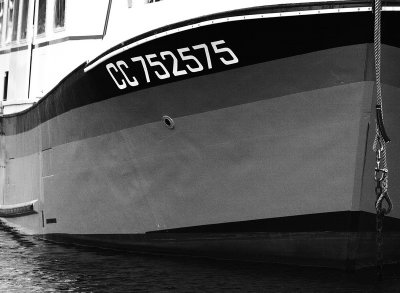 Boat bow 2 BW.jpg