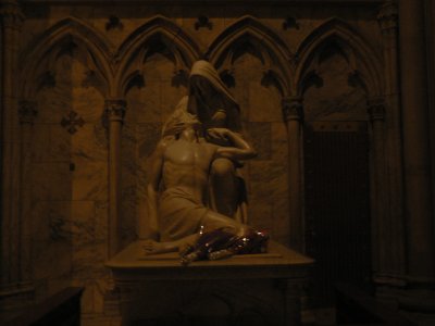 St Patricks Statue 2.jpg