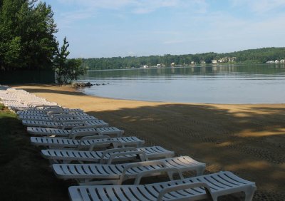 Waiting for the sunbathers