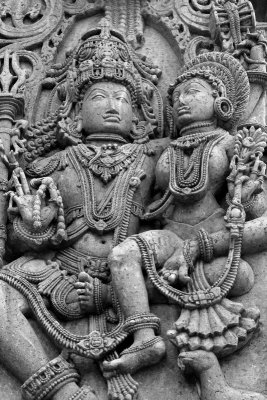 Shiva Parvathi, Halebidu