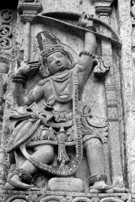 Arjuna sculpture in Halebidu