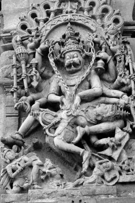 Narasimha avatar - see the intricate chain links, Belur
