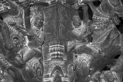 Hall of 100 pillars - Two horsemen, Varadaraja Perumal Temple, Kanchipuram, India