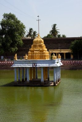Temple tank - Varadaraja Perumal Temple, Kanchipuram, India