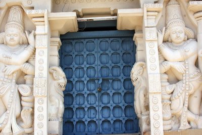 Gurads at the door, Kailasnatha temple, Kanchipuram, India