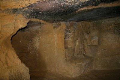 Inside the Etruscan Tomb 6.jpg