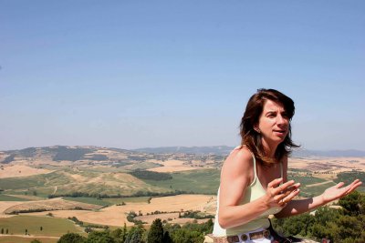 Isabella of the Agriturismo Cretaiole begins an interesting talk on the region.jpg
