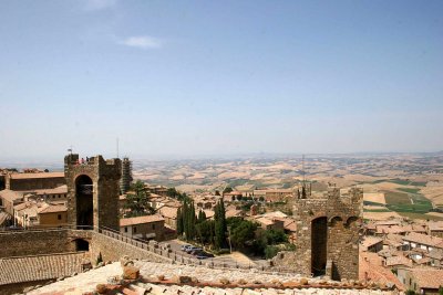 Montalcino and countryside from atop the fortress.jpg