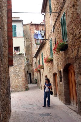 Anita eating gelato in Pienza.jpg