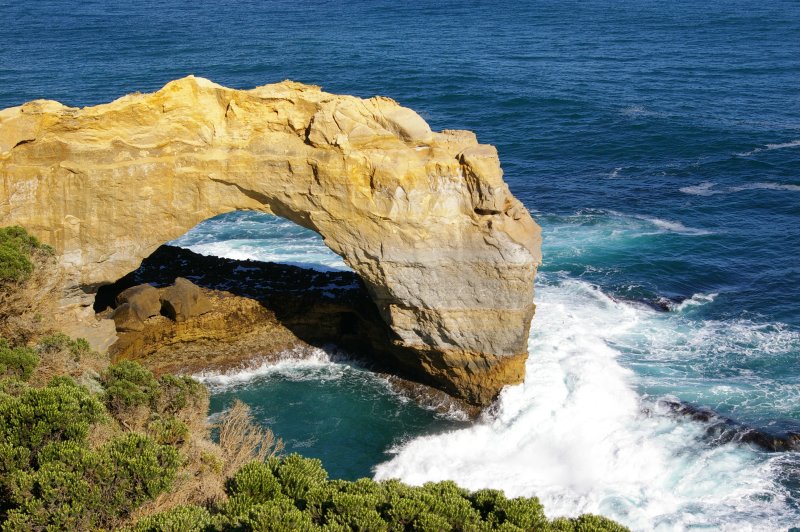 Along the Great Ocean Road - The Arch