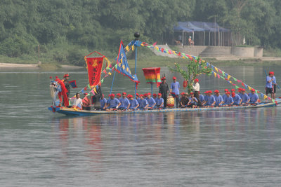 Dragon Boat on Li River