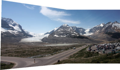 Icefields Centre panorama small.jpg