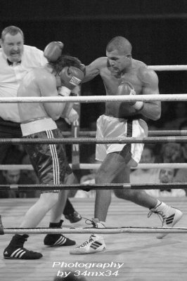 2005 B & W boxing