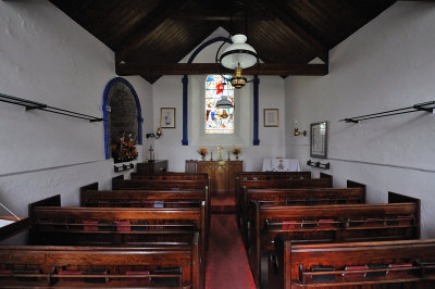 St Adamnans, Old Lonan, interior