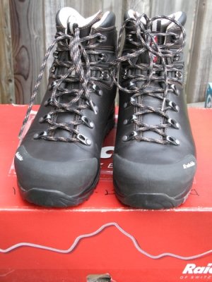 Backpacking_Boots_20081117_IMG_1733.JPG