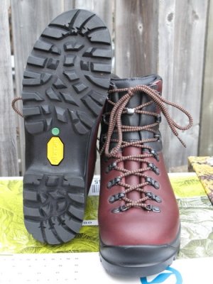 Backpacking_Boots_20081117_IMG_1737.JPG