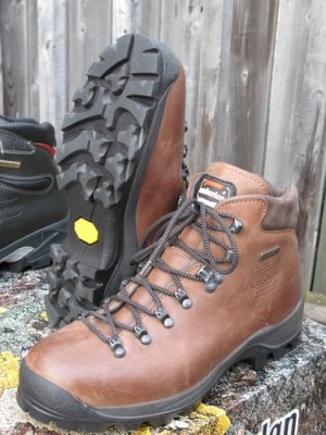 Backpacking_Boots_20081117_IMG_1739.JPG