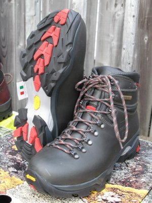 Backpacking_Boots_20081117_IMG_1740.JPG
