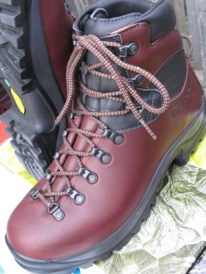 Backpacking_Boots_20081117_IMG_1749.JPG