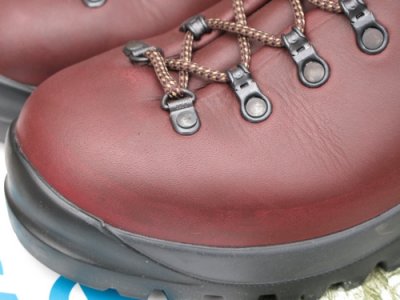 Backpacking_Boots_20081117_IMG_1775.JPG