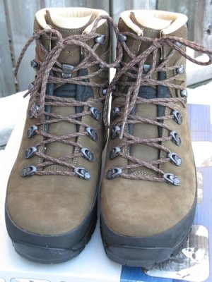 Backpacking_Boots_20081119_IMG_1808.JPG