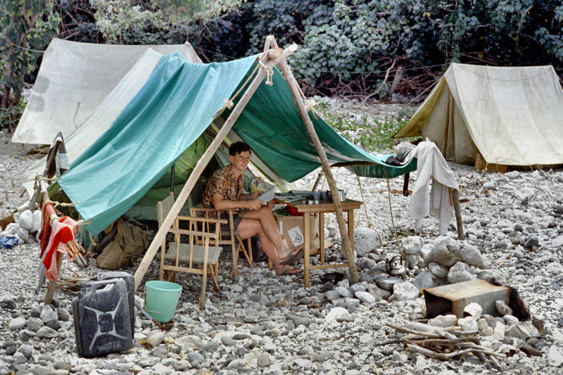 1969 - camp on the beach DS060418170855