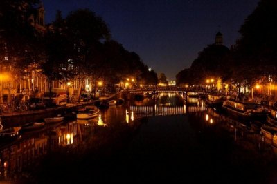 Amsterdam (by night) (3).jpg