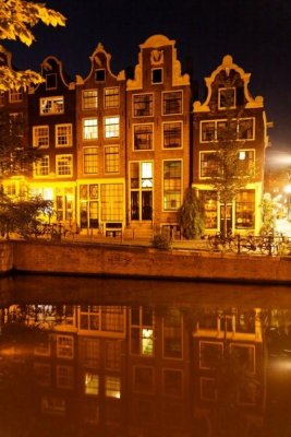 Amsterdam (by night) (7).jpg