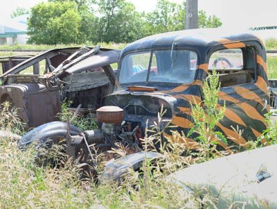 Abandoned vehicle 9433