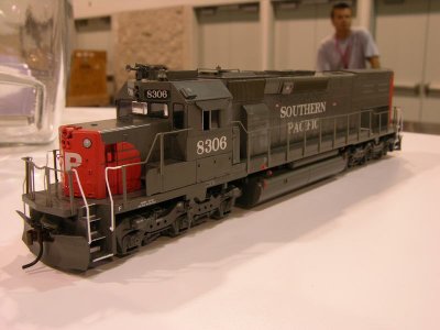 Athearn HO: deco sample of SD40T-2 116 snoot nose version