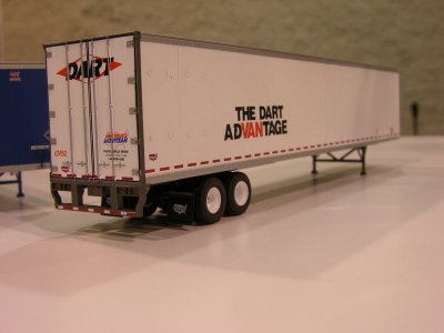 Athearn HO: 53' Duraplate trailer