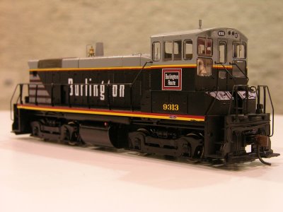 Athearn HO RTR: Upgraded SW1000 with cab interior