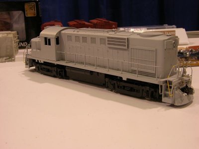 True-Line Trains: HO MLW RS18u - side sill NOT representative of production model