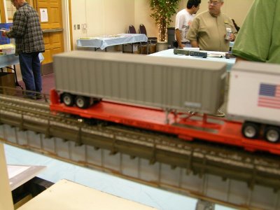 New Athearn HO: All-New Tooling 40' X-post trailer