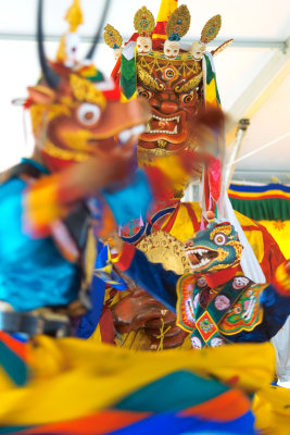 SDIM9885.jpg Bhutan dancers