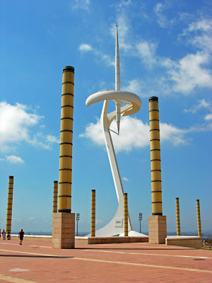 Telecommunications tower